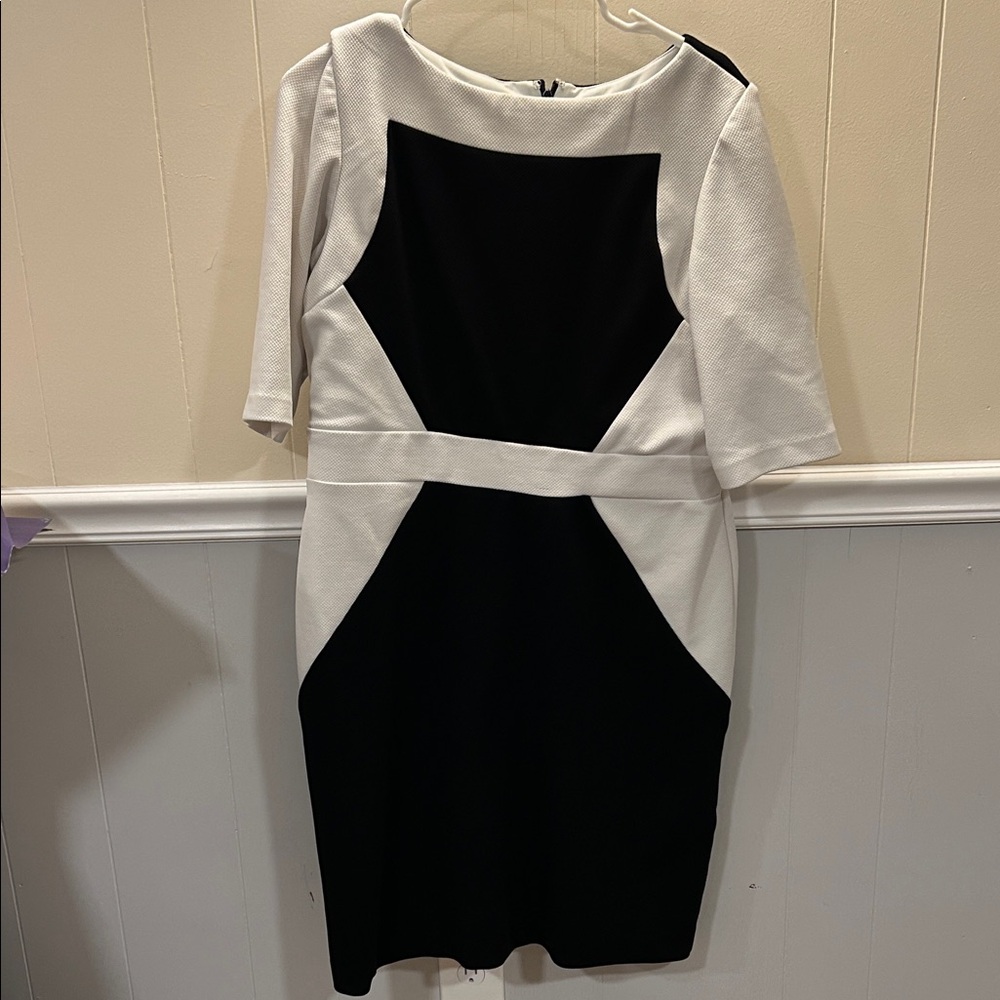Sandra Darren Black and White Colorblock Midi Dress